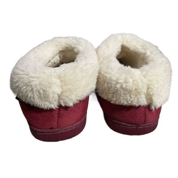 Everfoams Red Microsuede Cozy Memory Foam Slippers w/Faux Fur Lining (7-8) - Picture 5 of 13